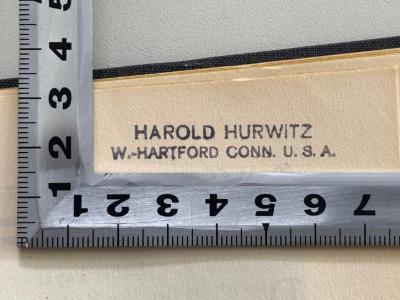 - (Hurwitz, Harold), Stempel: Name, Ortsangabe; 'Harold Hurwitz.
W.-Hartford Conn. U.S.A.'.  (Prototyp)