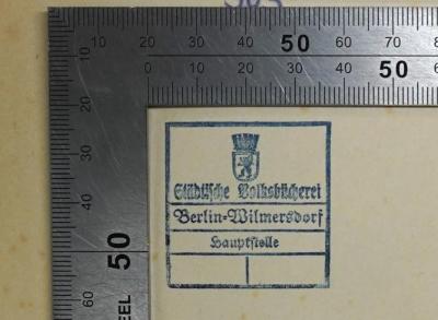 SA 1786 : Eamon de Valera. Irlands Freiheitskampf (1938);- (Städtische Volksbücherei Berlin Wilmersdorf), Stempel: Berufsangabe/Titel/Branche, Ortsangabe, Emblem; 'Städtische Volksbücherei Berlin-Wilmersdorf Hauptstelle'.  (Prototyp)