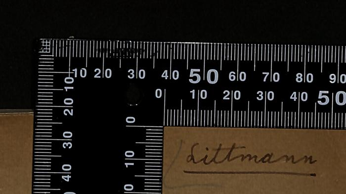 - (Ellen Littmann), Von Hand: Name; 'Ellen Littmann

'. 