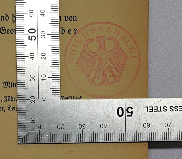 Bc 34 : Zentrum und Reichspolitik (1930);- (Deutsches Reich. Reichskanzlei), Stempel: Emblem, Name; 'Reichskanzlei'. 