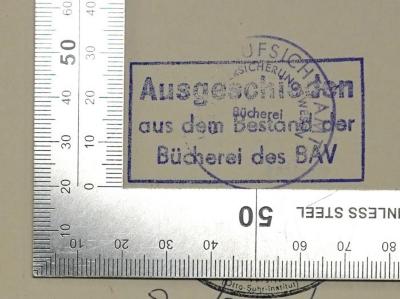- (Berlin. Aufsichtsamt für das Versicherungswesen), Stempel: Besitzwechsel: makuliert, Name; 'Ausgeschieden aus dem Bestand der Bücherei des BAV'.  (Prototyp);Bc 458d : Staat und Wirtschaft : Vortrag gehalten am 21. Oktober 1938 in Düsseldorf anläßlich der Reichstagung des Fachamtes Banken und Versicherungen in der Deutschen Arbeitsfront (1938)