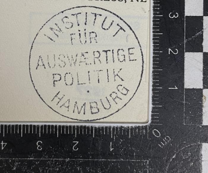 - (Mendelssohn Bartholdy, Albrecht), Stempel: Name; 'Institut für Auswärtige Politik Hamburg'.  (Prototyp)