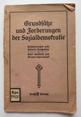 Kps 11108 : Grundsätze und Forderungen der Sozialdemokratie. Erläuterungen zum Erfurter Programm. (1919)