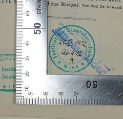 G45 / 3437 (Institut für Staatsforschung), Stempel: Name, Berufsangabe/Titel/Branche, Ortsangabe, Signatur; 'Institut für Staatsforschung Kiel 28.VI.1932, ab 412 K'. 