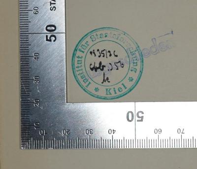 G 3/EMG 2 : Ein Rechtsphilosoph wandert durch die alte Philosophie (1936);G45 / 3437 (Institut für Staatsforschung), Stempel: Name, Berufsangabe/Titel/Branche, Ortsangabe, Signatur; 'Institut für Staatsforschung Kiel, [...995/36, ab 956 K]'. 