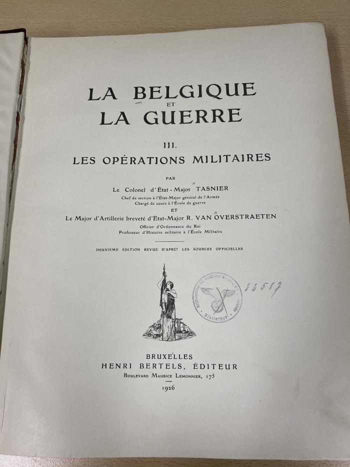 Q 00/2381 Bd. 3 : Les operations militaires (1926)