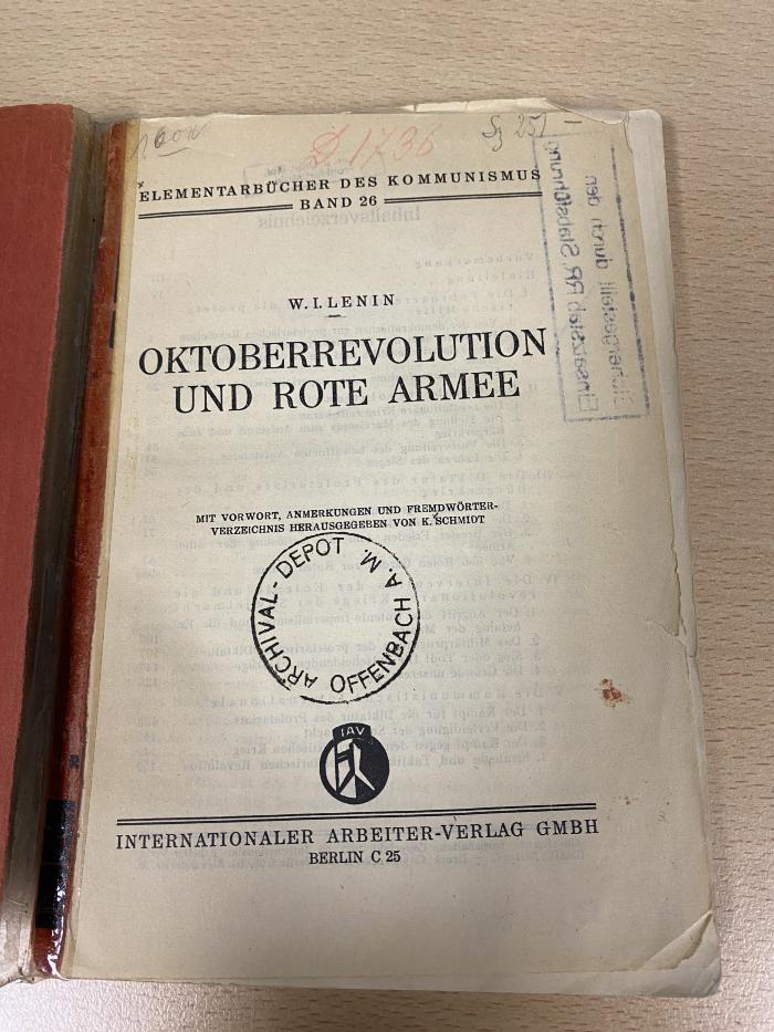 00/8274 : Oktoberrevolution und rote Armee (1932)