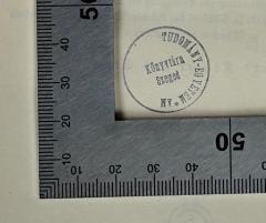 - (Szegedi Tudományegyetem (Universität der Wissenschaften Szeged)), Stempel: Name, Berufsangabe/Titel/Branche, Ortsangabe; 'Tudományegyetem Könyvtara Szeged AM'.  (Prototyp)