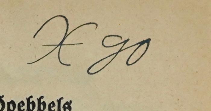 M 900 : Kommunismus ohne Maske (193[...]);-, Von Hand: Signatur; '[X]? g[o]'