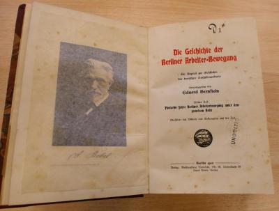 S 7 A 834 : Die Geschichte der Berliner Arbeiter-Bewegung : ein Kapitel zur Geschichte der deutschen Sozialdemokratie ; illustriert mit Bildern und Dokumenten aus der Zeit. Bd. 1. Vom Jahre 1848 bis zum Erlaß des Sozialistengesetzes (1907)