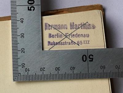 J 123a : Das Schriftleitergesetz vom 4. Oktober 1933 : nebst den einschlägigen Bestimmungen (1934);- (Martinius, Hermann), Stempel: Name, Ortsangabe; 'Hermann Martinius Berlin-Friedenau Rubensstraße 65 III'. 