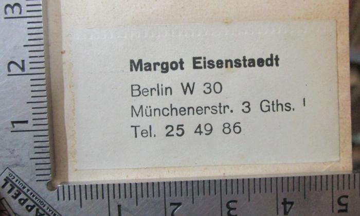 J / 1014 (Eisenstaedt, Margot), Etikett: Name, Ortsangabe; 'Margot Eisenstaedt Berlin W 30 Münchenerstr. 3 Gths. Tel. 25 49 86'.  (Prototyp);Pe 1306 d: Everyday life in England (1934)
