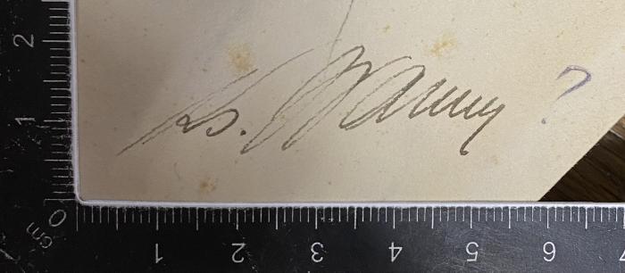 - (unbekannt), Von Hand: Name; 'Ks. [...]'. 