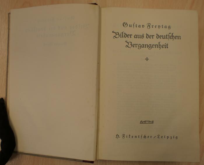B 0106446.3 : Bilder aus der deutschen Vergangenheit. Bd. 3  ([1925])