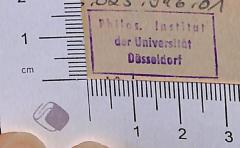 - (Universität Düsseldorf Philosophisches Institut), Stempel: ; 'Philos. Institut der Universität Düsseldorf'.  (Prototyp)