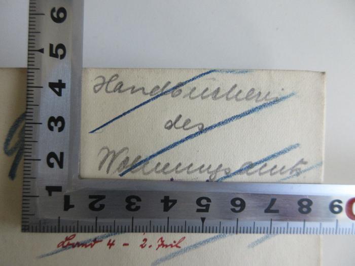 - (Bezirksamt Neukölln), Von Hand: Berufsangabe/Titel/Branche; 'Handbücherei des Wohnungsamts'. 