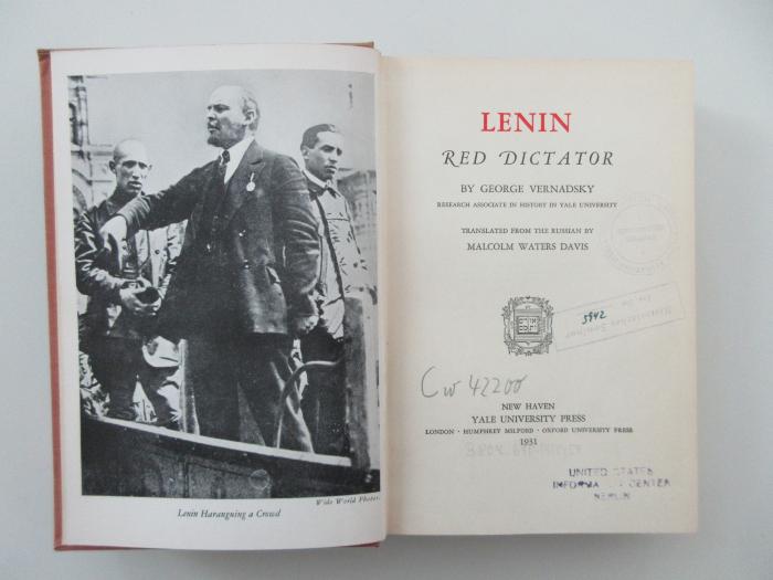 Pf 7022 (ausgesondert) : Lenin, red dictator (1931)