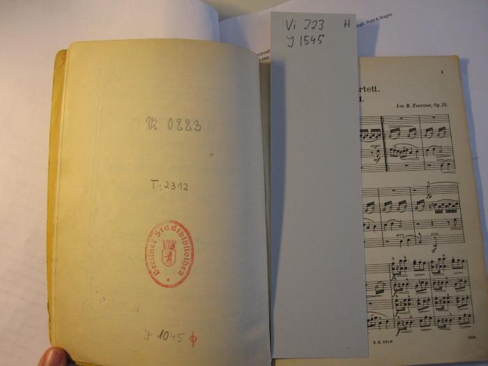 Vi 223: Quartett E-dur für 2 Violinen, Viola und Violoncell. : Op. 15 (o.J.);J / 1545 (Berliner Stadtbibliothek), Von Hand: Inventar-/ Zugangsnummer; 'T:2312'. 