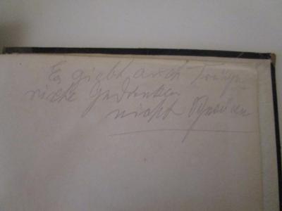  Gebetbuch für den öffentlichen Gottesdienst im ganzen Jahre nach dem Ritus der neuerbauten großen Synagoge in Berlin (1866);- (Sachs, Louis), Von Hand: Motto, Notiz; 'Es giebt auch trügerische Gedanken nicht [spüren]'. 
