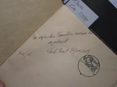 45 / 813 (Schwabach, Erik-Ernst;unbekannt), Von Hand: Name, Datum, Widmung; 'Der schönsten Freundin meiner Frau ergebenst 4.12.18. Erik-Ernst Schwabach'. 