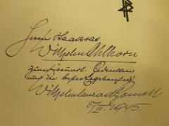 - (Ahlhorn, Wilhelm), Von Hand: Widmung; 'Herrn Staatsrat Wilhelm Ahlhorn zum freundl. Gedenken und in bester Ergebenheit Wilhelm Conrad Gomoll 5./III. 1945.'. 