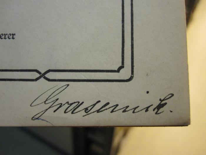 Pe 1587 4: Ergebnisse der Geometrischen Rechenaufgaben in Ausgabe III ([1908]);D51 / 490 (Grasenick, [?]), Von Hand: Autogramm; 'Grasenick'. 