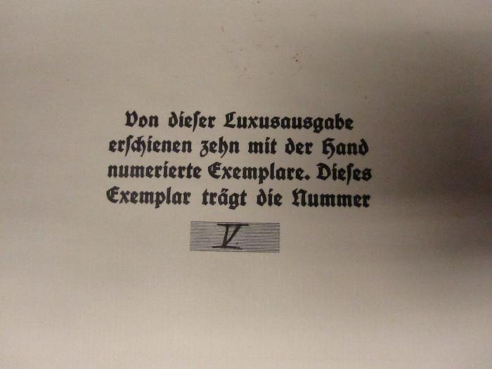 Dh 168 y: 100 Silhouetten. Schattenrisse von einem anonymen Wiener Meister des XVIII. Jahrhunderts nebst einigen neueren Stücken (1913);41 / 219 (unbekannt), Von Hand: Exemplarnummer; 'V'. 