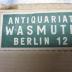 - (Antiquariat Wasmuth), Etikett: Buchhändler; 'Antiquariat
Wasmuth
Berlin 12'.  (Prototyp)