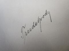 J / 1718 (Hrody[?], Trude), Von Hand: Autogramm; 'Trude [Hrody]?'. 