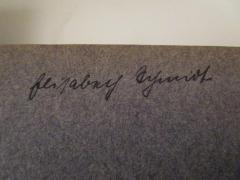 - (Schmidt, Elisabeth), Von Hand: Name, Autogramm; 'Elisabeth Schmidt'. 