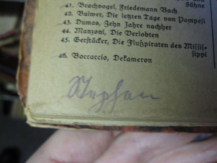 Ct 1344: Der schöne Georg ([1925]);G45 / 31 (Nephen[?], [?]), Von Hand: Autogramm, Name; 'Nephen'. 