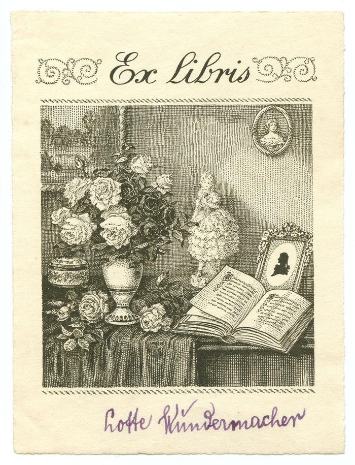 Exlibris-Nr.  316;- (Wundermacher, Lotte), Etikett: Exlibris, Abbildung; 'Ex Libris'.  (Prototyp);- (Wundermacher, Lotte), Von Hand: Autogramm, Name; 'Lotte Wundermacher'. 