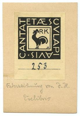 Exlibris-Nr.  400;- (K., R.), Etikett: Exlibris, Motto, Initiale, Abbildung; 'Cantat et aesculapi avis [253] RK JH'.  (Prototyp);- (Pohl, Hans), Von Hand: Initiale, Notiz; 'Federzeichnung von J. H. Exlibris'. 