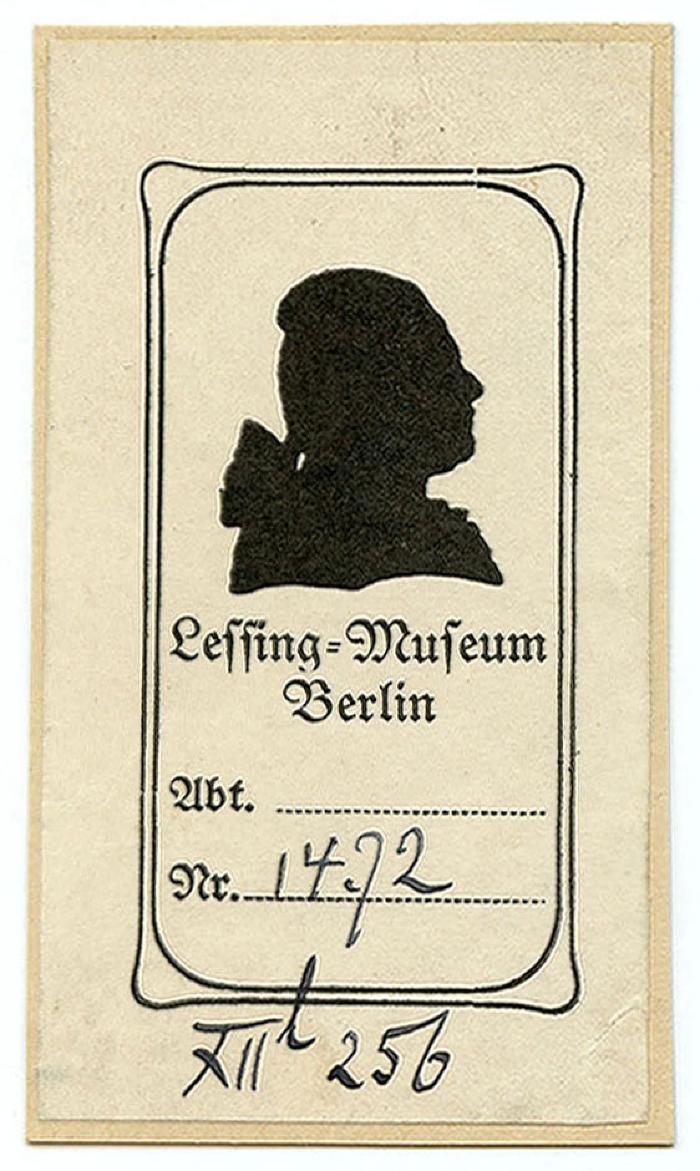 Exlibris-Nr.  370;- (Lessing-Museum (Berlin)), Von Hand: Signatur; '1472
XII l. 256'. 