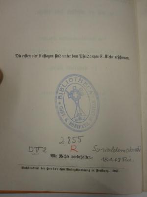 MB 2855: Das Paradies der Sozialdemokratie, so wie es wirkich sein würde (o.J.);- (Franz-Mehring-Bibliothek), Von Hand: Signatur, Notiz; 'DIIS Sozialdemokratie 18,1,63 Rie.'. 