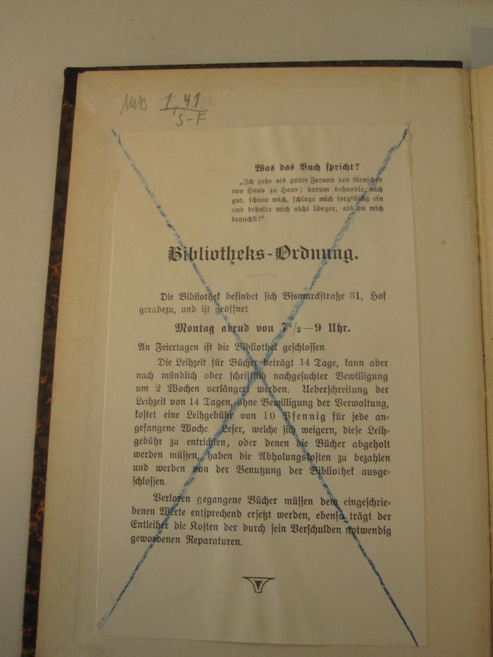 MB 5745 : Die soziale Frage. Eine volkswirtschaftliche Untersuchung (1889);- (VB Adlershof), Etikett; 'Bibliotheks-Ordnung ...'. 