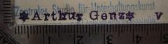- (Genz, Arthur), Stempel: Name; '*Arthur Genz* v'.  (Prototyp)