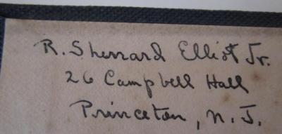  Select Documents of English Constitutional History (1921);- (Elliot, R. Steward Jr.), Von Hand: Autogramm; 'R. Steward Elliot Jr. 
26 Campbell Hall 
Princeton, N.J. 

November 1922'. 