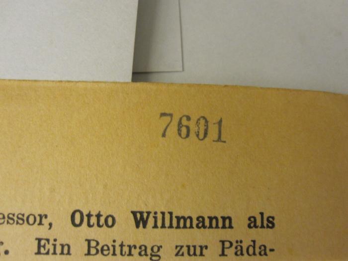  Wilhelm Sauses Staatspädagogik (1917);- (unbekannt), Stempel: Nummer; '7601'. 