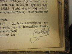 - (Auerbach[?], [?]), Von Hand: Autogramm, Name; 'Auerbach'. 