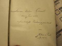 - ([?], Oswald;Rech[?], Julius), Von Hand: Widmung, Name, Datum, Ortsangabe; 'Seinem lieben Oswald zum 2. Juni 1866 in freundschaftl. Verehrung gewidmet von Julius Rech Lpz. 31/5.66'. 