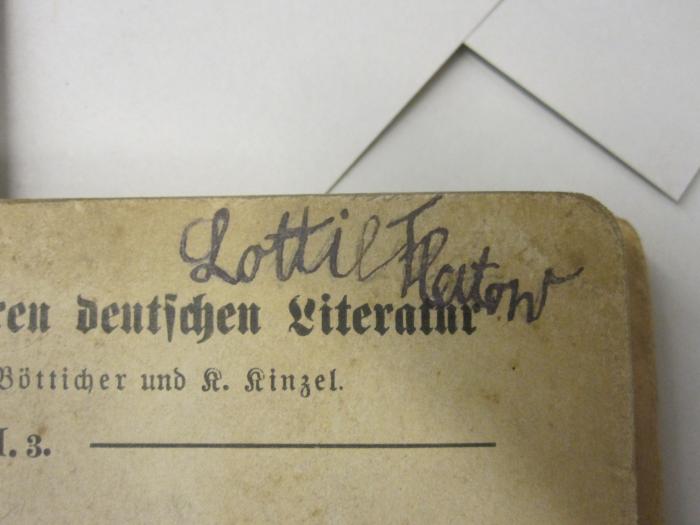  Das Nibelungenlied im Auszuge nach dem Urtext mit den entsprechenden Abschnitten der Wölsungensage (1908);- (Flatow [?], Lottie), Von Hand: Autogramm; 'Lottie Flatow[?]'. 