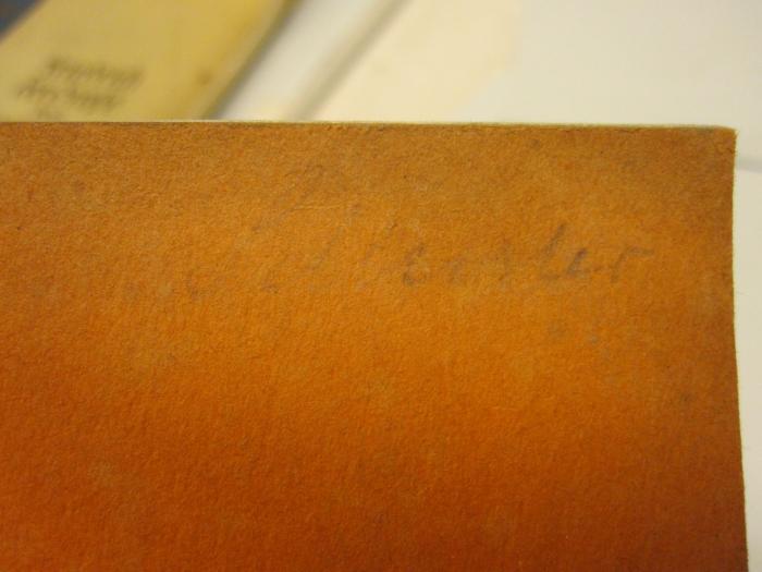 ;Of;XIV ;333; ;;: Die ostpreußische Landbücherei (1930);- (Schuster, Wilhelm), Von Hand: Autogramm, Name; 'Schuster'. 