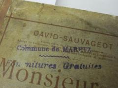 - (Commune de Maretz), Stempel: Ortsangabe, Besitzwechsel; 'Commune de Maretz Fournitures Gratuites'.  (Prototyp)