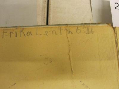  Fritz Borchtenit - die Geschichte einer Jugend;- (Lentz, Erika), Von Hand: Autogramm; 'Erika Lent(.)'. ;-, Von Hand: Nummer; '6 Kl'