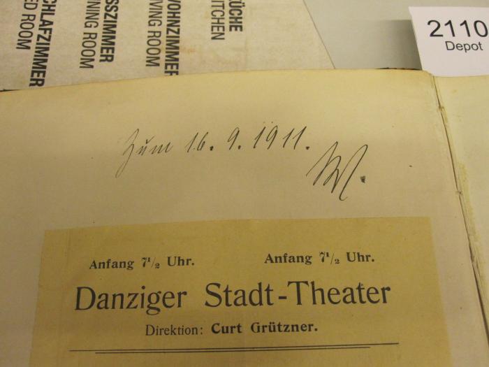  Czaar und Zimmermann : komische Oper in drei Aufzügen (o.J.);- (unbekannt;unbekannt), Von Hand: Initiale, Datum, Widmung; 'Zum 16.9.1911.
K[.].'. 
