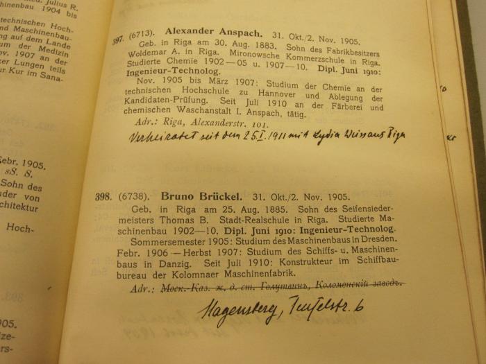 Album der Landsleute der Fraternis Baltica 1865 - 1910 (1910);- ([?], Fed.;[?], Peter), Von Hand: Annotation, Notiz. 