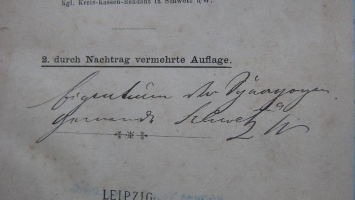 - (Synagogengemeinde Schwetz a. d. Weichsel), Von Hand: Name; 'Eigentum der Synagogengemeinde Schwetz a W'. 