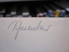 G46 / 2932 (Schnacker[?]), Von Hand: Autogramm, Name; 'Schnacker'. 