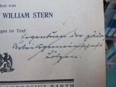 G45 / 1196 (Pädagogische Arbeitsgemeinschaft Lötzen), Von Hand: Name, Ortsangabe, Notiz; 'Eigentum der pädag. Arbeitsgemeinschaft Lötzen.'. 